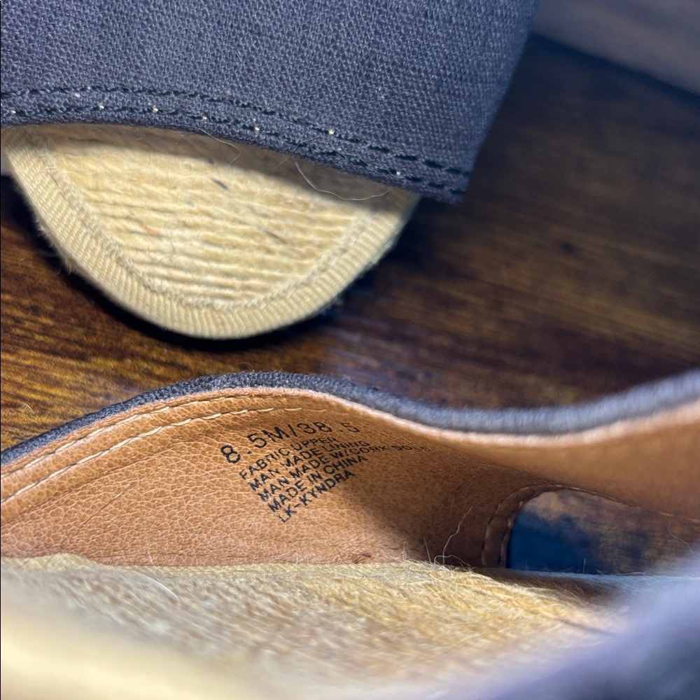 Lucky Brand Black Wedge Sandals - Picture 8 of 9